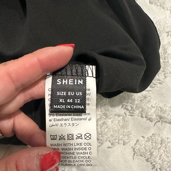 Ladies' Vacay Mode Print Round Neck Tank Top - Picture 5 of 5